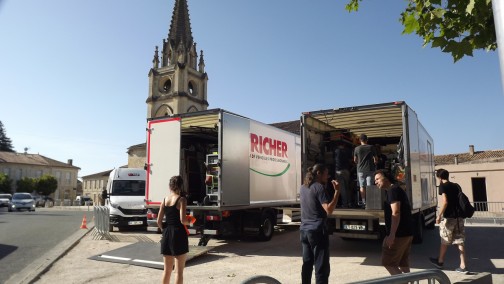 Moulon, Aquitaine. Tournage d'une scène du film Cocorico 2 le 19 juin 2025